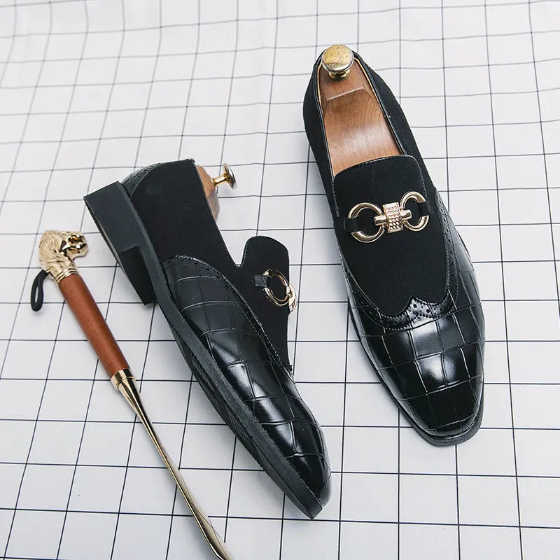 Men's black Korean style pointed toe casual shoes with sewing line detail on artificial PU upper