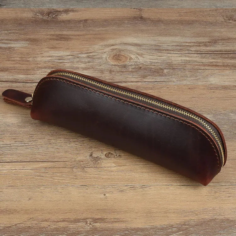 Square leather pencil case in genuine cowhide measuring 18cm with zipper closure