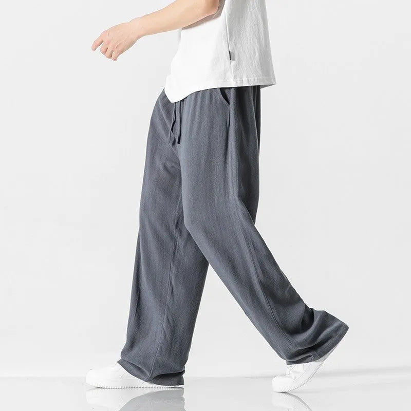 Men's bamboo fibre cropped trousers with drawstring waist in straight-leg cut