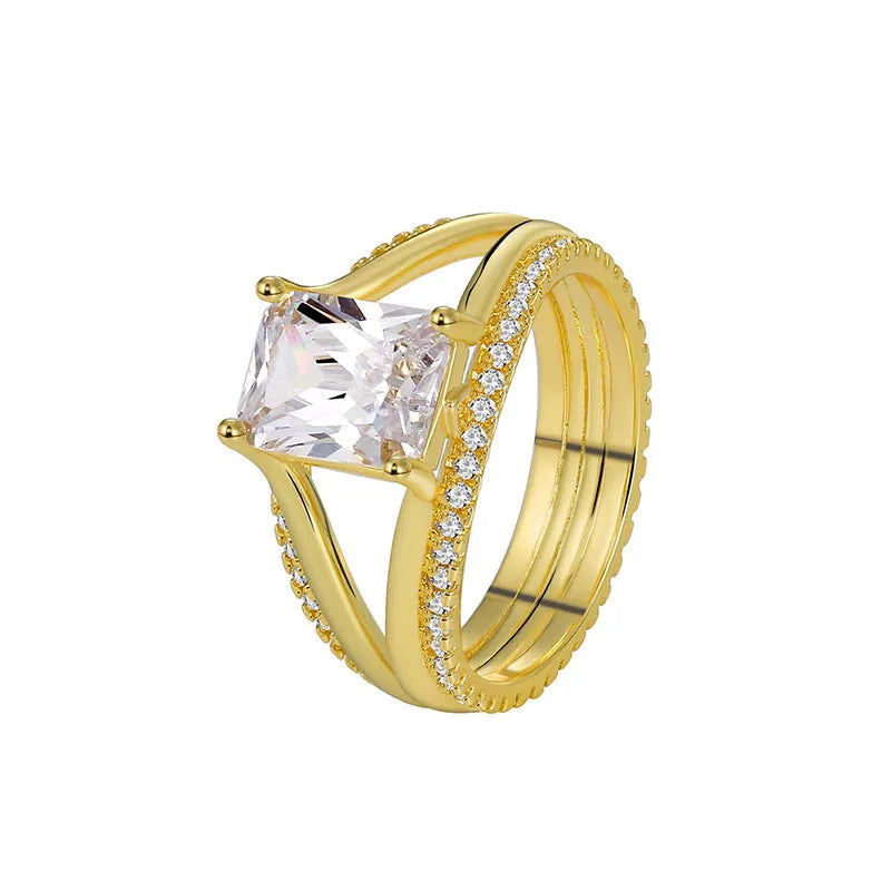 Women's gold-coloured geometric ring with square zircon stone on copper with electroplated finish