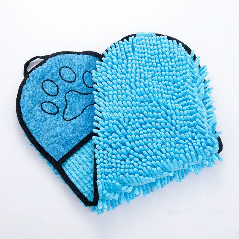 Premium pet towels made with super-absorbent chenille fibers for quick drying and convenient cleanup