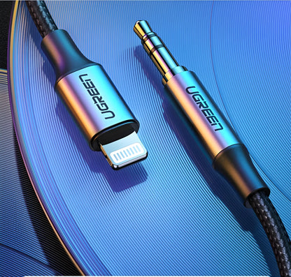 Black Apple Lightning to 3.5mm audio cable for car with silk braid and aluminium shell
