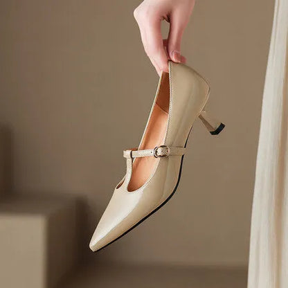 Women's black leather high heel shoes with a square toe and a 6-8cm heel.