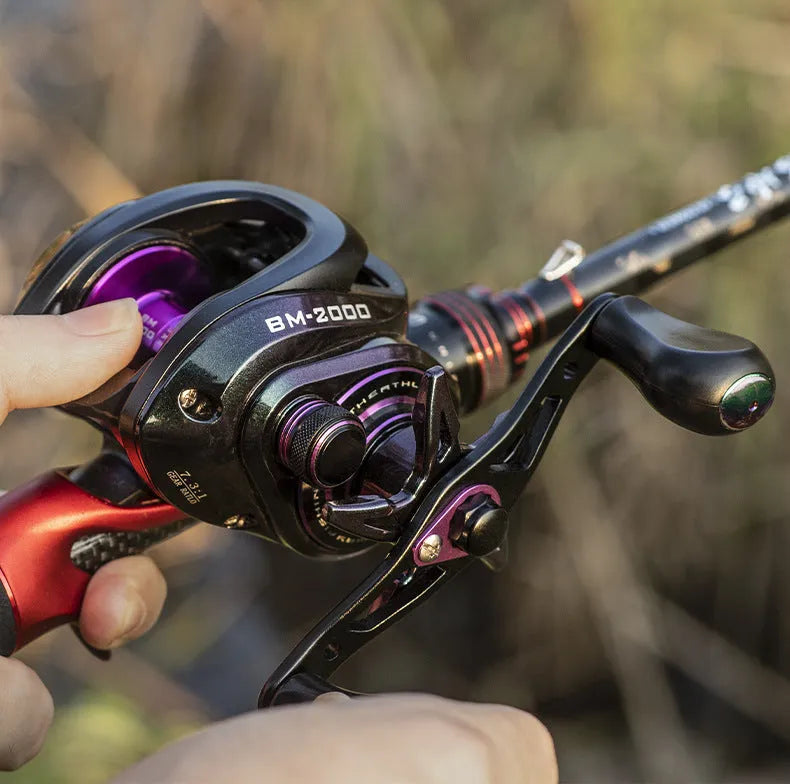 Colourful BM2000 spinning fishing reel with magnetic brake, shown in left and right-hand retrieve models.
