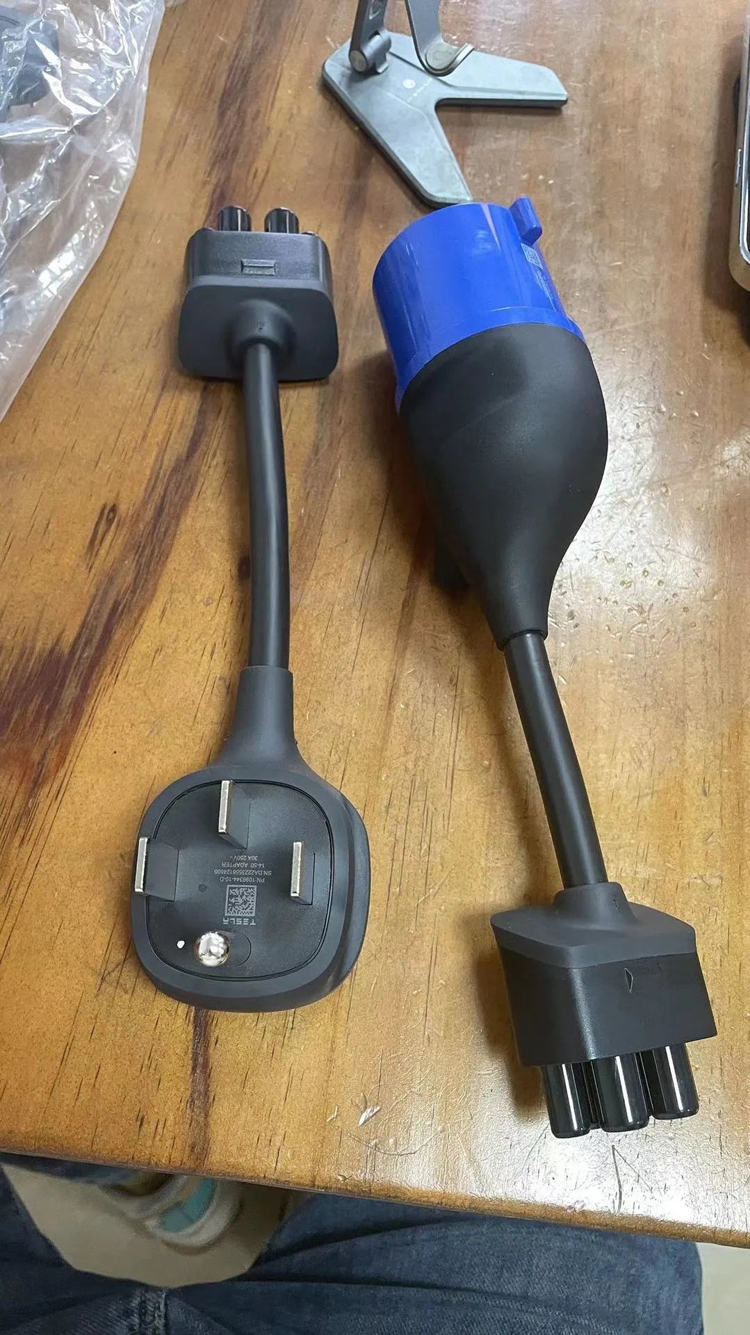 American standard car charger adapter cable with 3.5mm diameter wire