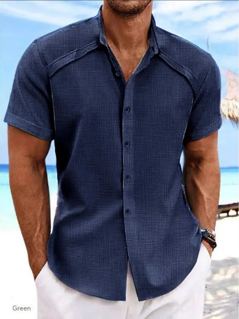 Hawaiian casual short sleeve shirt in solid colour cotton-polyester blend fabric
