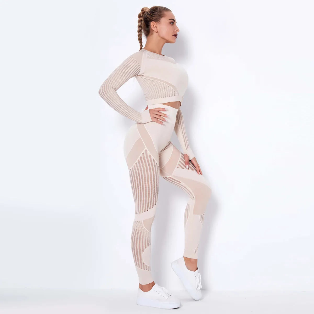 Seamless knitted yoga wearsuit for women in long-sleeved design with stripe pattern