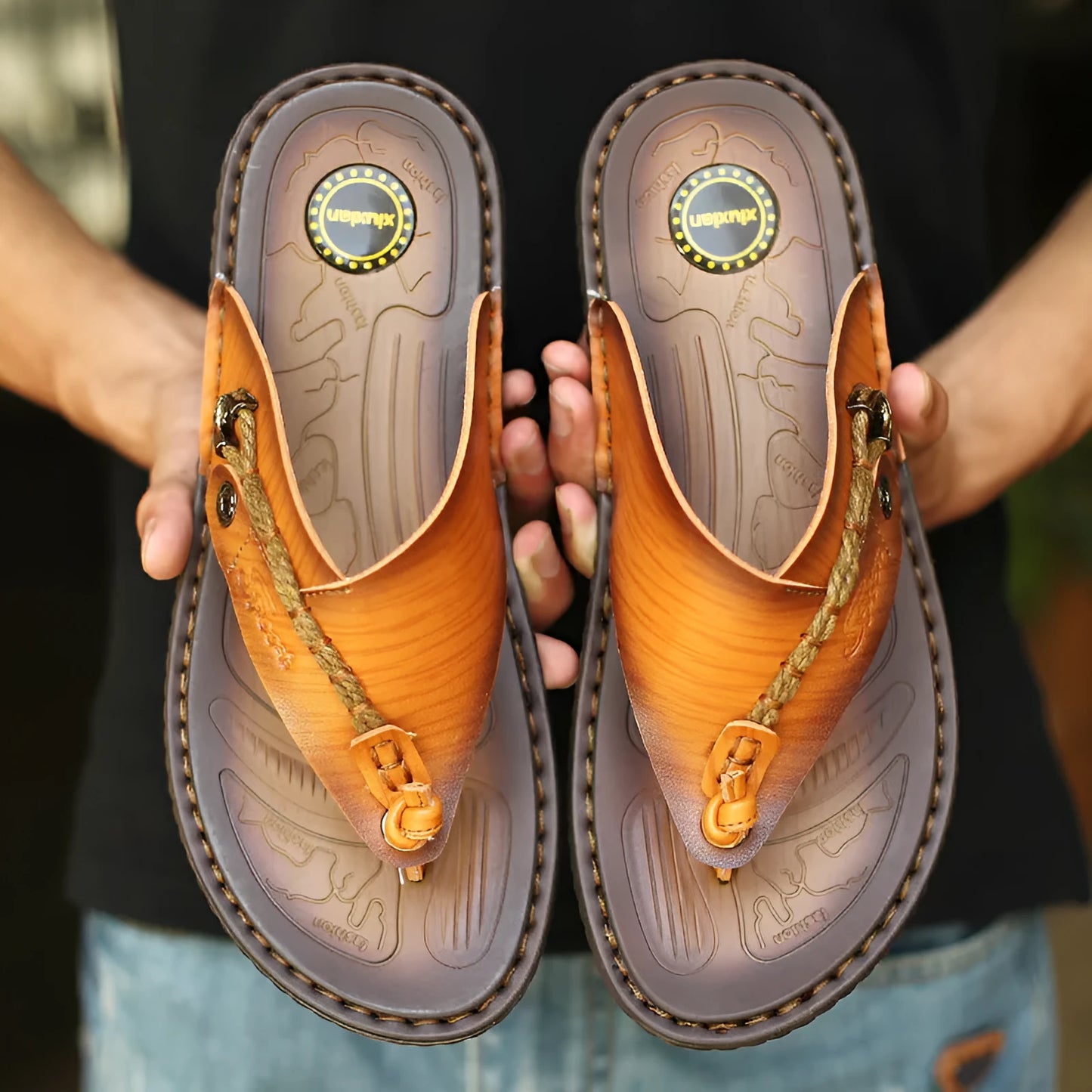 Men's herringbone pattern outdoor slippers in dark blue and khaki colours