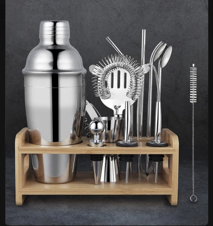 23-piece stainless steel cocktail set with acrylic European-style components for home bar mixing