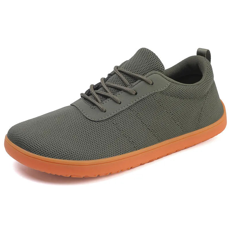 Men's black Flyknit walking shoes with round toe and rubber sole on a white background.