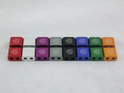 Three-piece metal car fastening clamp set in multiple colours with 55x30x25mm dimensions