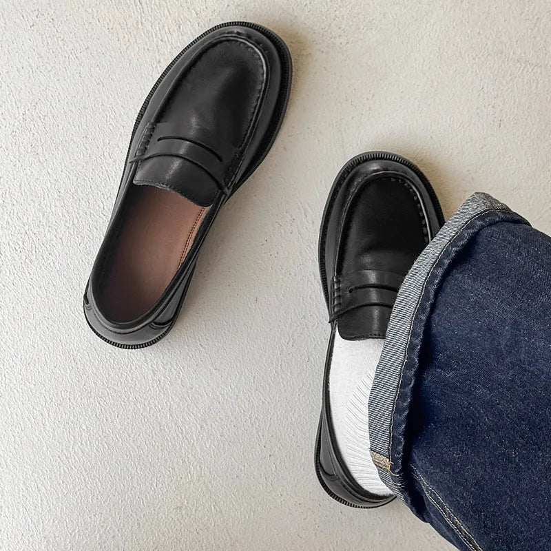 Men's slip-on casual shoes in microfiber with a rubber sole, shown in a neutral colour