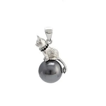 925 sterling silver cat pendant necklace with delicate clavicle chain and electroplated finish