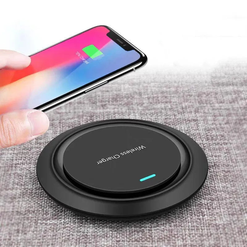 Desktop wireless charger with 10W fast charge, multi-function round design for mobile phones featuring 8mm sensing distance for charging through cases, available in black or white with USB 3.0 interface