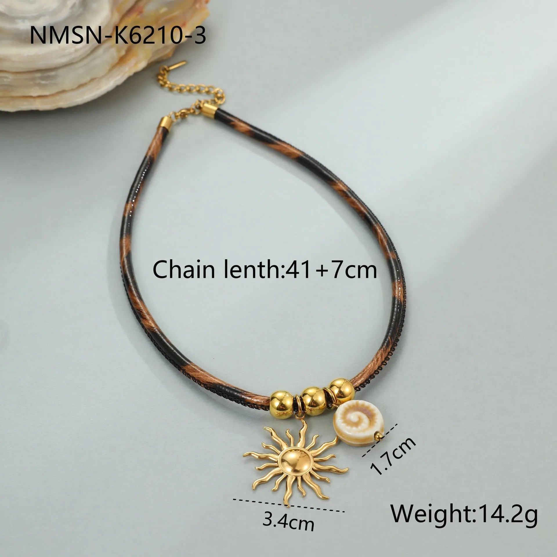 Women's stainless steel necklace with geometric leopard pendant, gold electroplated, on an adjustable chain.