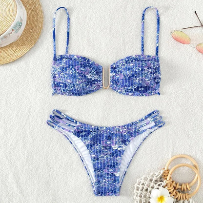 Women's floral high-waist bikini swimsuit in solid colour with matching bra and briefs