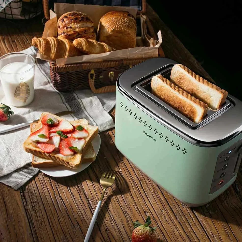 Morning mist green teddy bear toaster with compact 285x160x185mm dimensions and 2-slice capacity