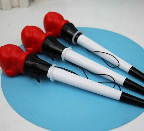 Plug-in sleeve ballpoint pen with bullet-shaped 0.7mm tip and four black refills on white background