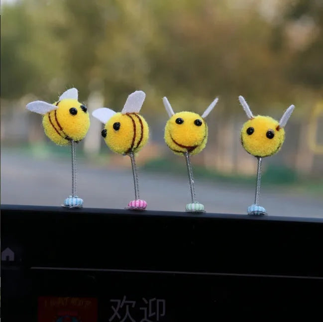 Swing Spring Bee cartoon fur ball car decoration measuring 3cm by 3cm