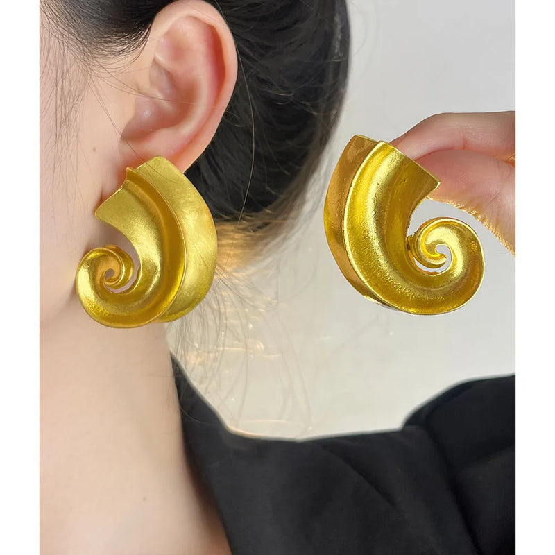 Retro geometric ear studs for women made from hypoallergenic alloy with gold or silver electroplated finish, designed in a geometric shape measuring 5cm for everyday wear or statement accessory, featuring simple posts.