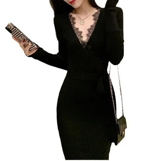 Black solid-colour princess dress skirt with slim fit silhouette on mannequin