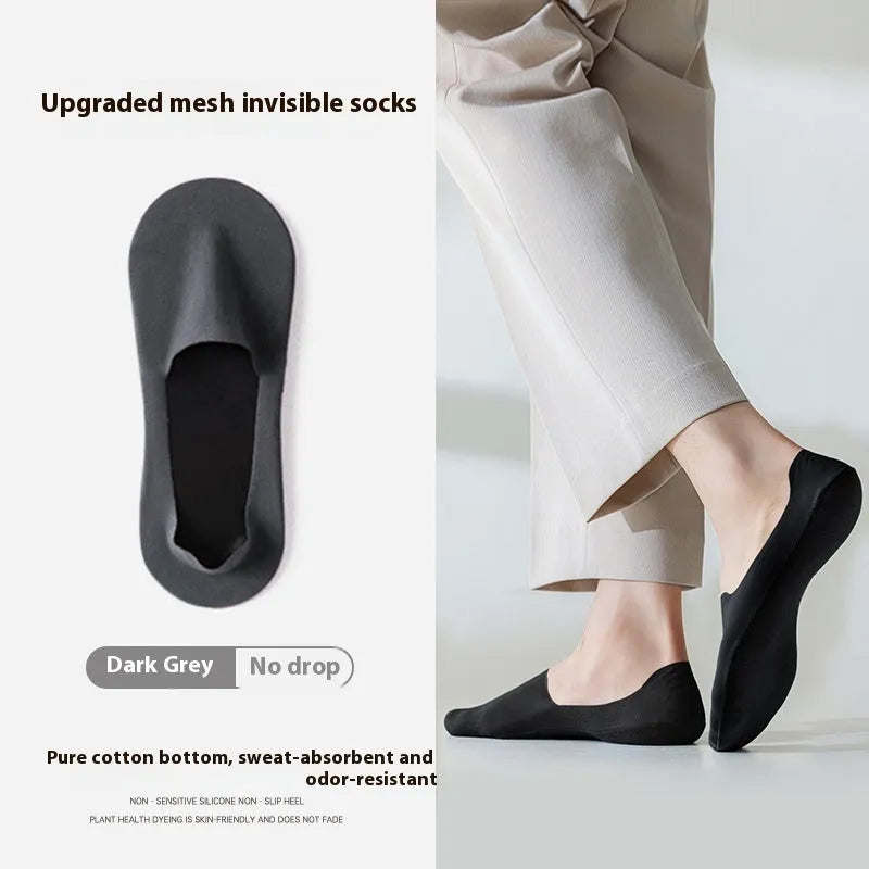 Men's solid colour cotton invisible boat socks laid flat, showing non-slip heel and low-cut design.