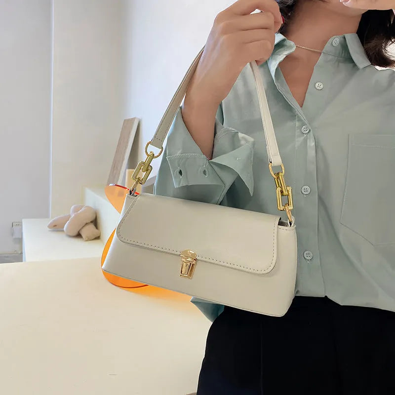 French casual underarm bag with chain shoulder strap in horizontal square design