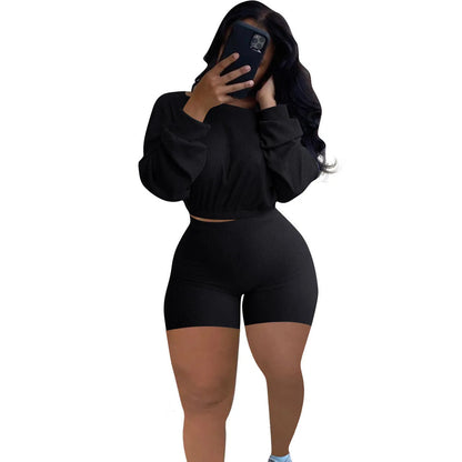 Women's sunken stripe off-the-shoulder two-piece set with long sleeves and matching shorts