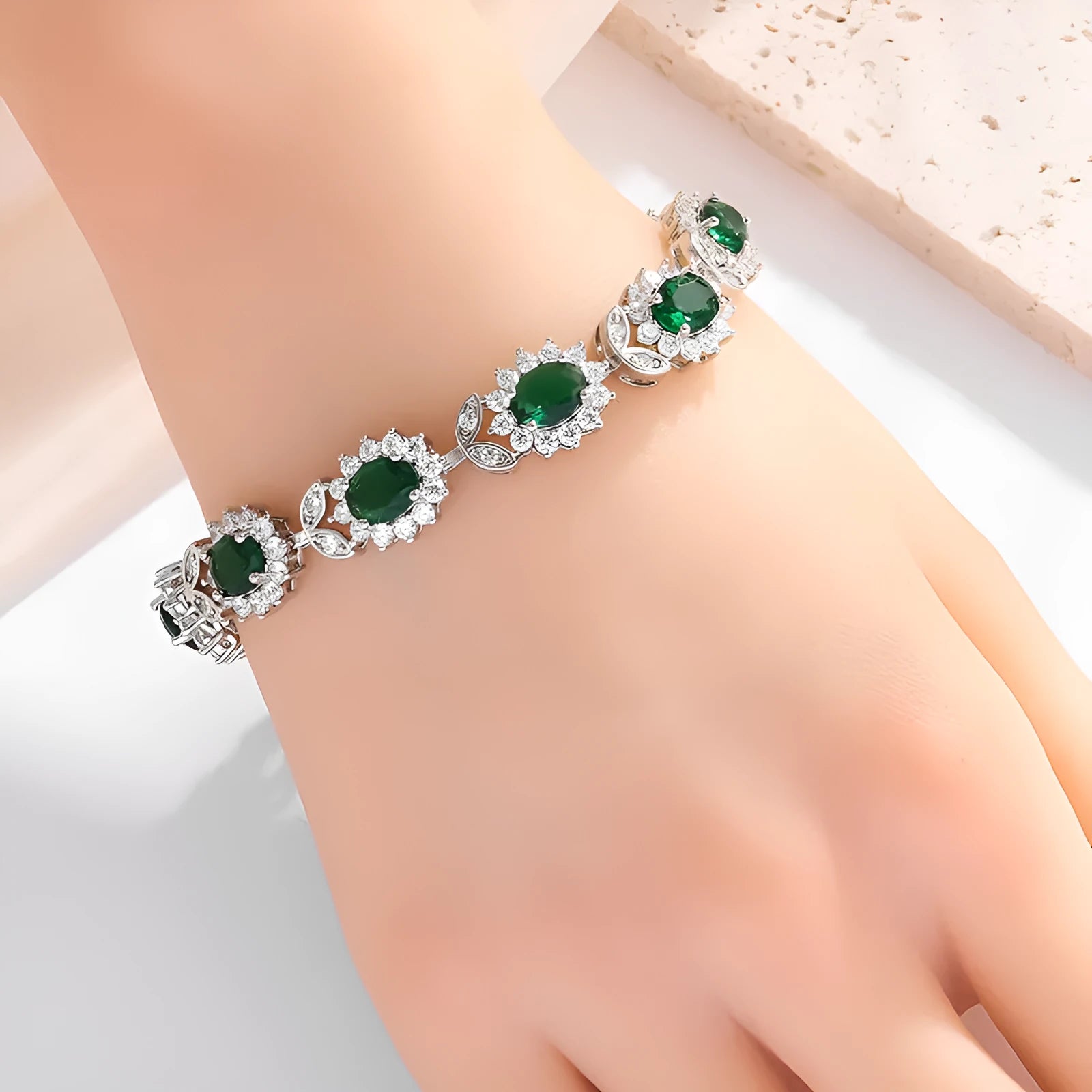 Women's simple inlaid zircon electroplated eco alloy fashion bracelet, 9 colour options