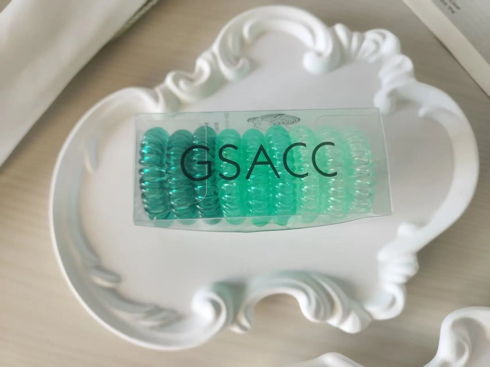 Set of 9 TPU traceless hairbands in various colours for phone cable organisation
