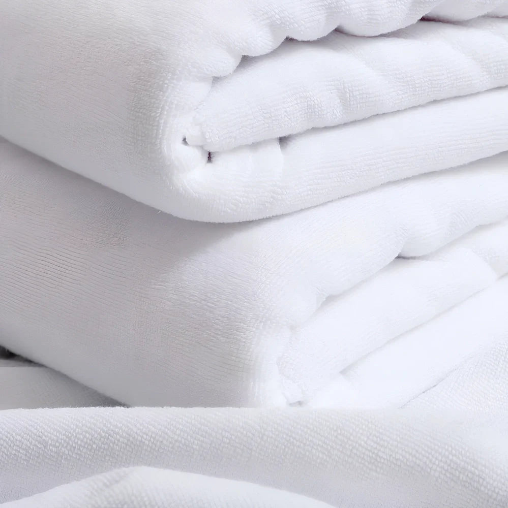 White 100% cotton bath towel, 21-strand yarn, 26-30s absorption, sizes 70x140cm to 150x200cm, weights 350-1000g