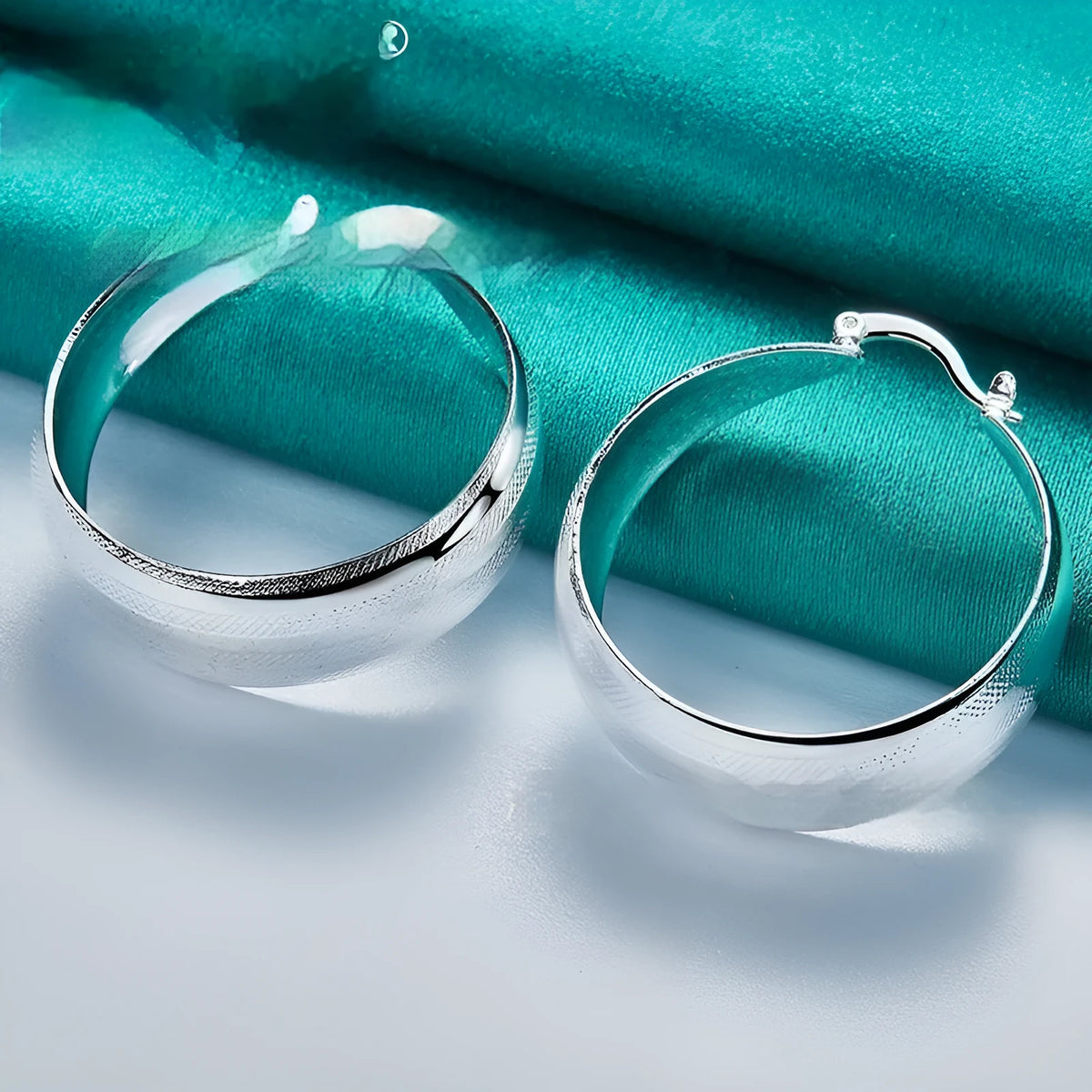 Silver round concave earrings for women, ME208 metal circular design, single pair