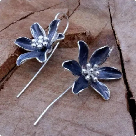 Retro purple flower alloy earrings with electroplated finish, approximately 2cm diameter