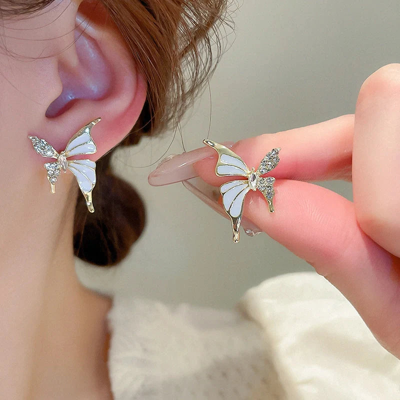 Exquisite rhinestone butterfly stud earrings for women, elegant and versatile fashion jewelry