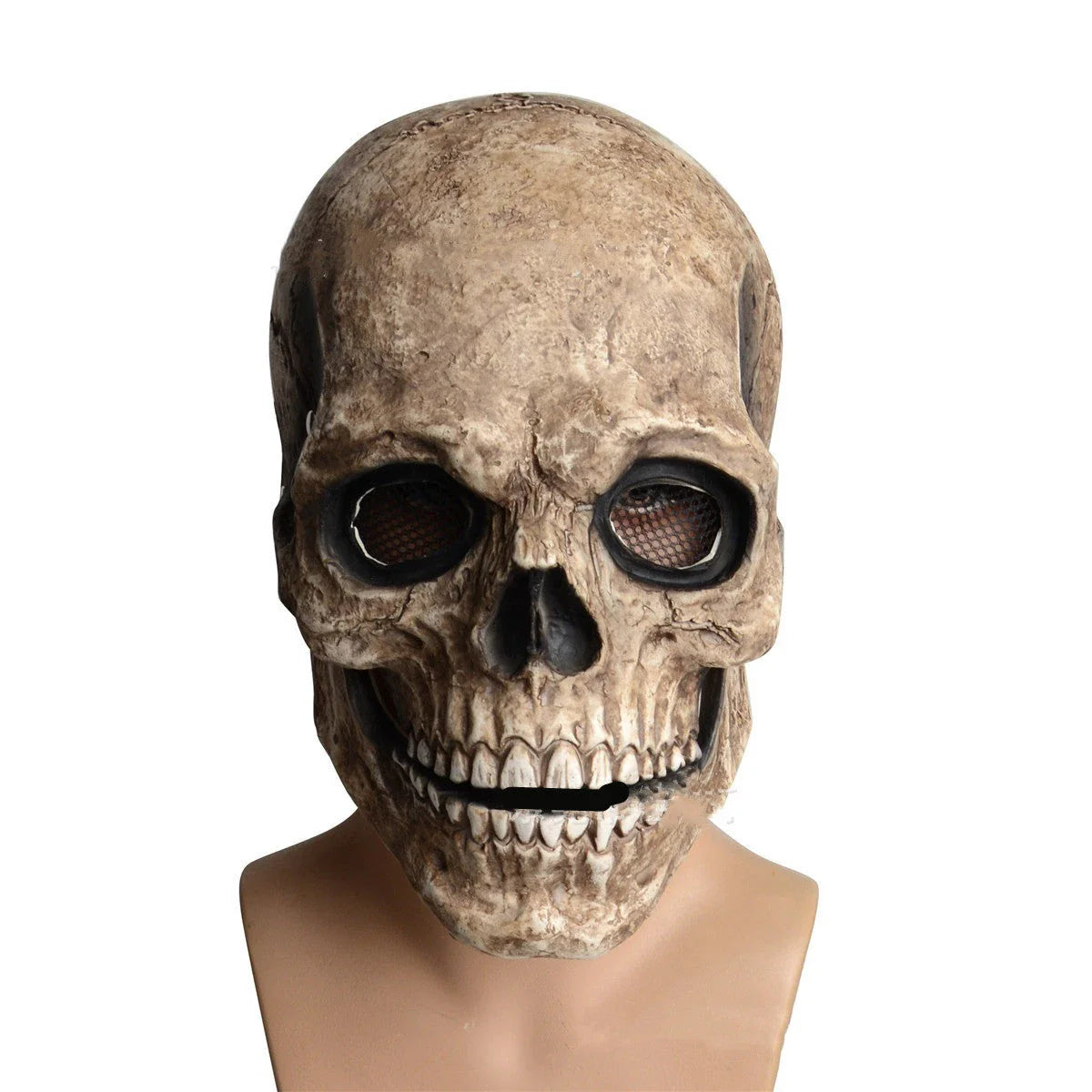 Lifelike 3D skull mask with movable jaw, perfect for Halloween costumes and cosplay events