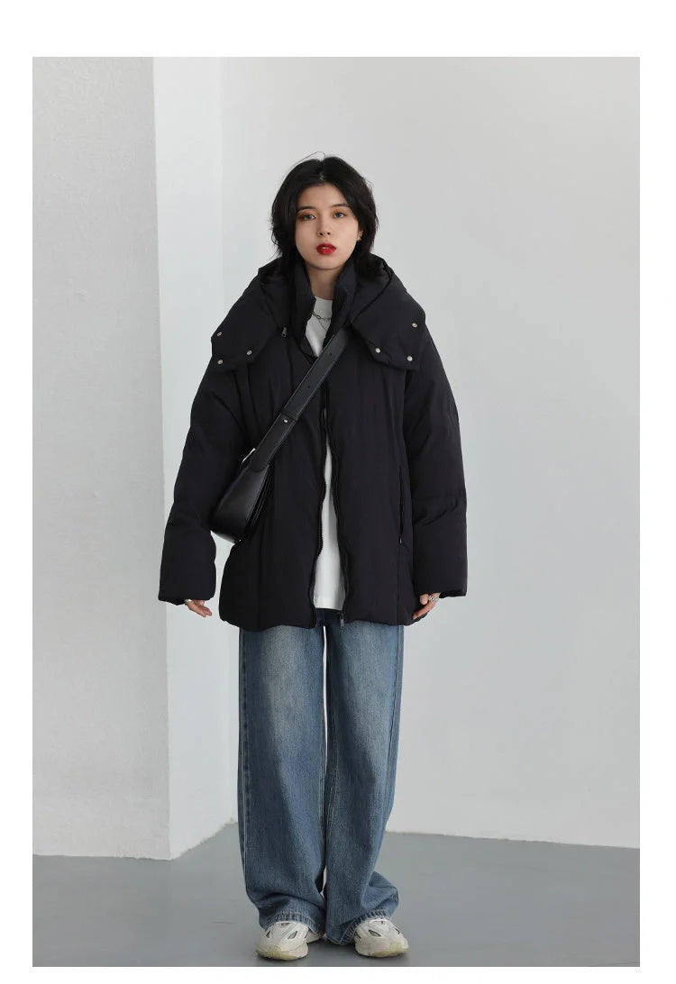 Stylish duck down jacket with detachable hood in black and khaki