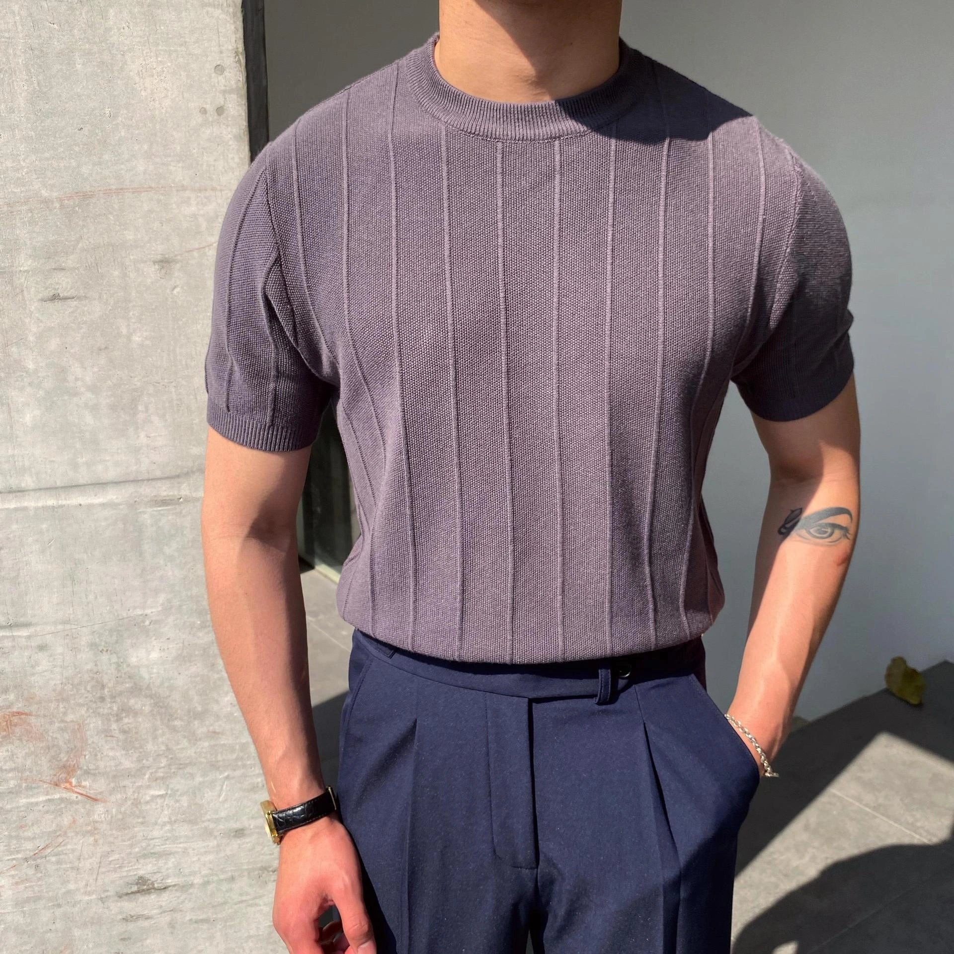 Men's lightweight knitted short sleeve t-shirt in various colors for summer wear