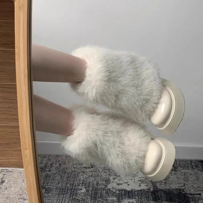 Women's low-top snow boots with artificial plush upper, waterproof platform sole, and 3-5cm English muffin heel
