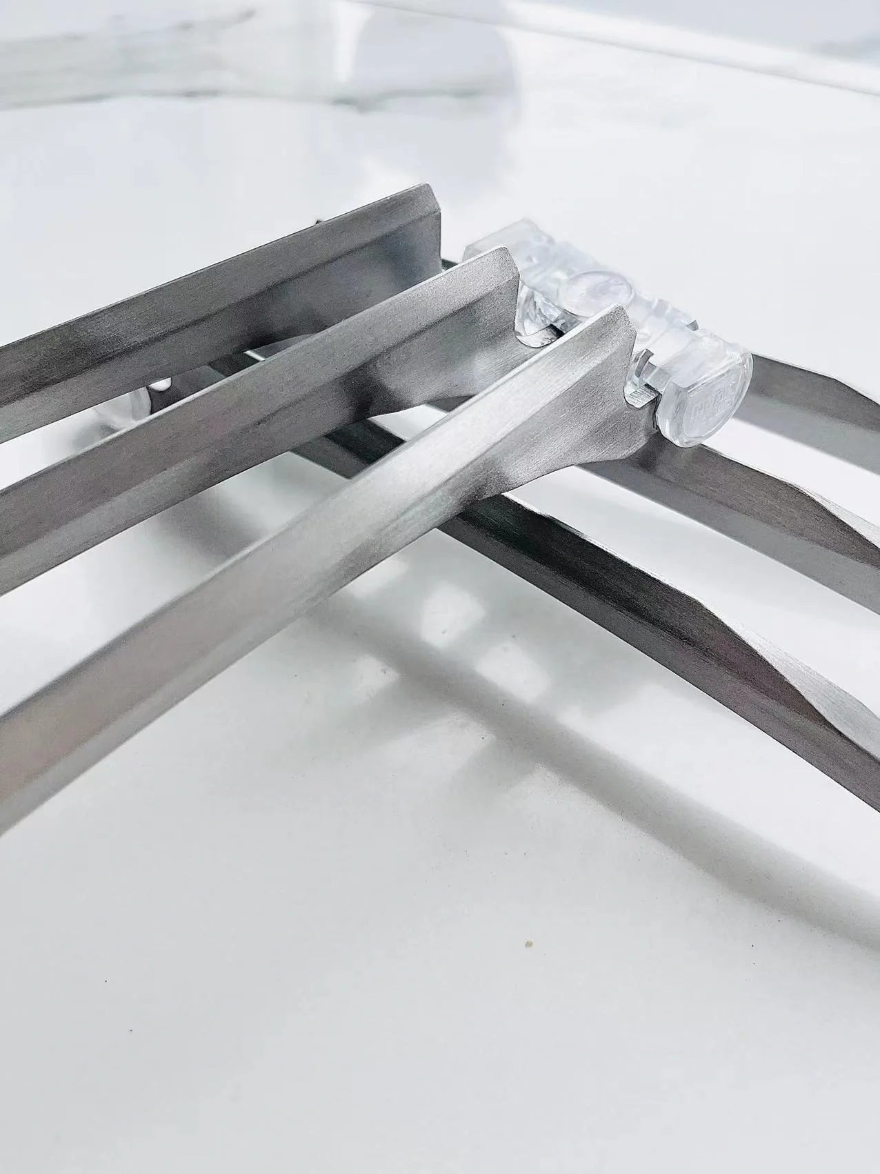 Aluminium alloy cosplay war claws in mirror and matte finishes