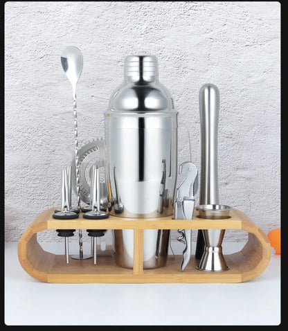 23-piece stainless steel cocktail set with acrylic European-style components for home bar mixing
