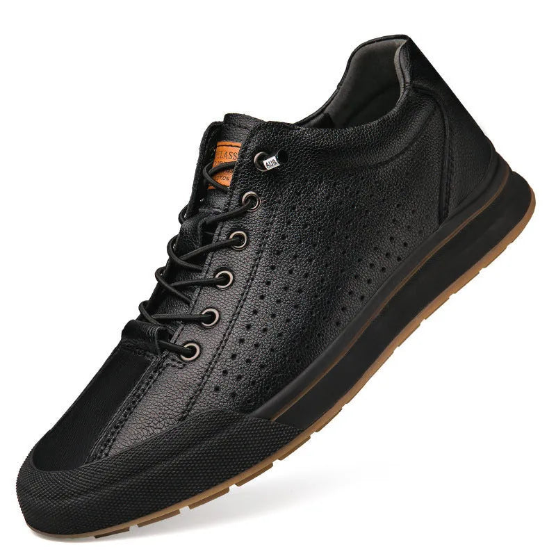Men's white matte leather casual shoes with a round toe and flat 6cm heel on a plain background.