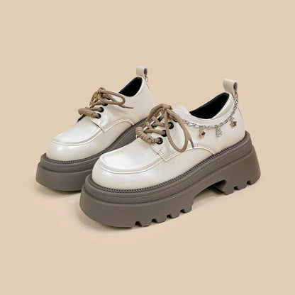 White British style platform leather shoes with chunky heel and round toe design