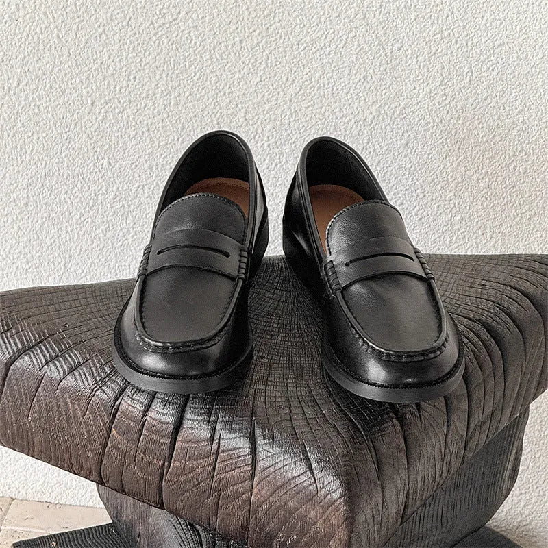Men's slip-on casual shoes in microfiber with a rubber sole, shown in a neutral colour