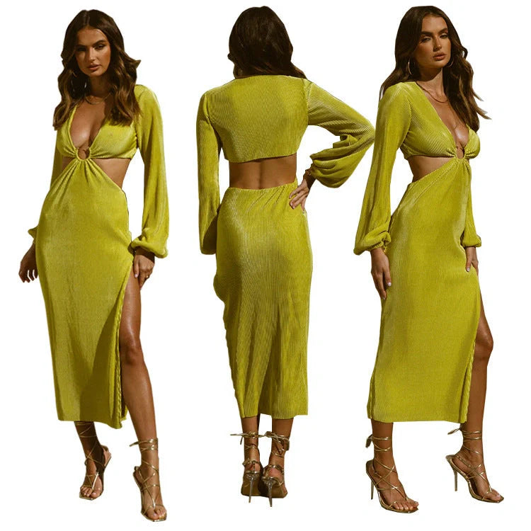 Stylish autumn waistless pleated dress for women in yellow, black, and dark pink