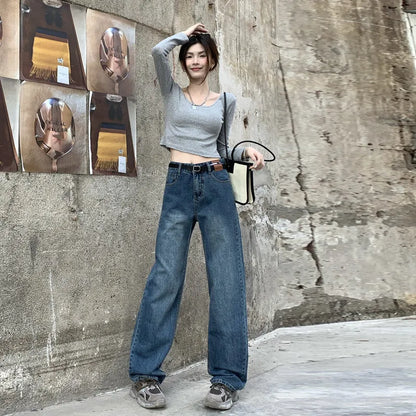 Women's retro straight jeans in retro blue, high-waist trousers design with straight leg cut