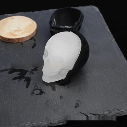 3D skull-shaped ice cube tray made from food-grade silicone for Halloween drinks