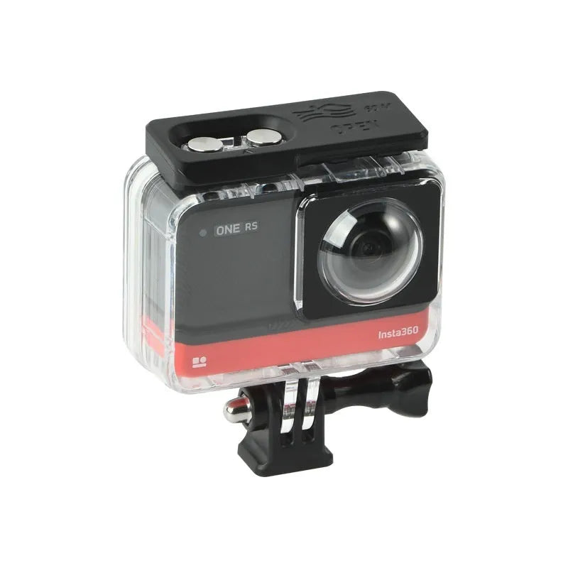 Transparent Insta360 One RS waterproof case showing camera inside with dimensions 9x8x4.5cm