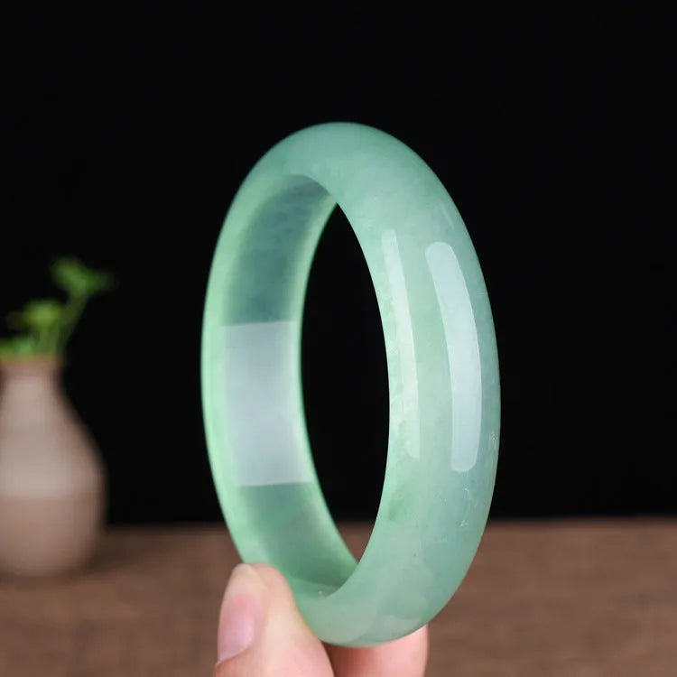 Women's quartz rock jade bracelet in modern simplicity style with size options