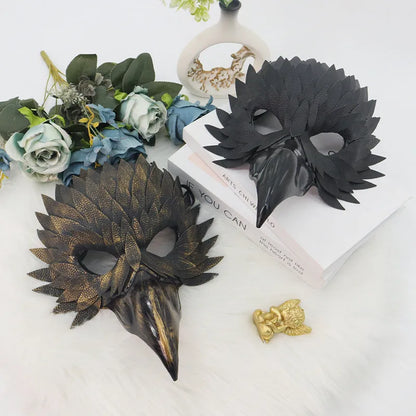 Black or gold plastic bird mouth masquerade mask with horror style for Halloween and fancy dress