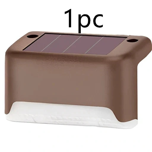 Coffee-coloured solar step light with solar panel, dimensions 78x45x42mm